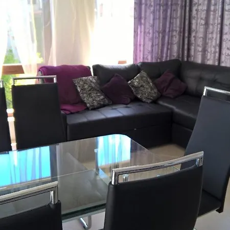 Oasis 2 Bed Apartmán Lozenec