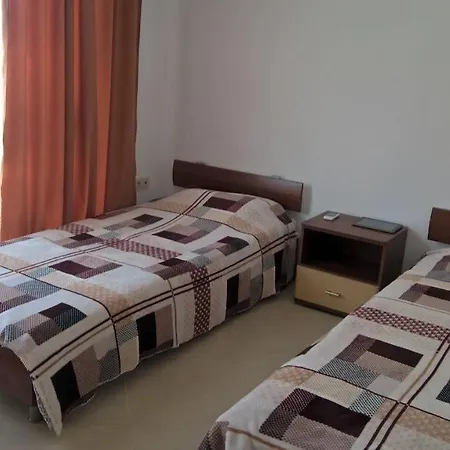 Oasis 2 Bed Apartmán *